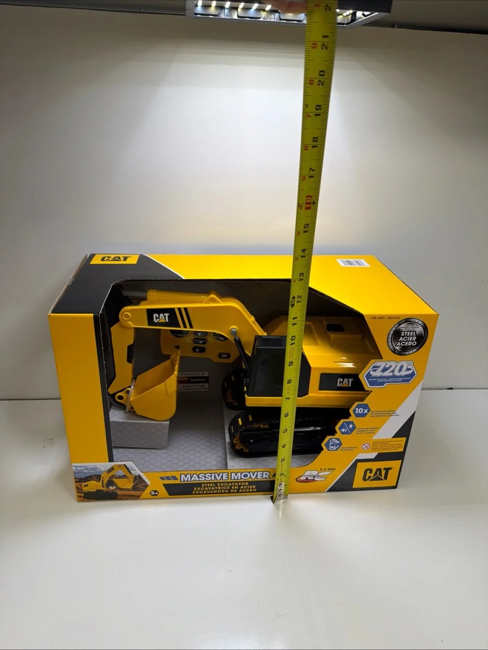 CAT Massive Mover RC Steel Dump Truck 2.4GHz Remote Control Rechargeable.